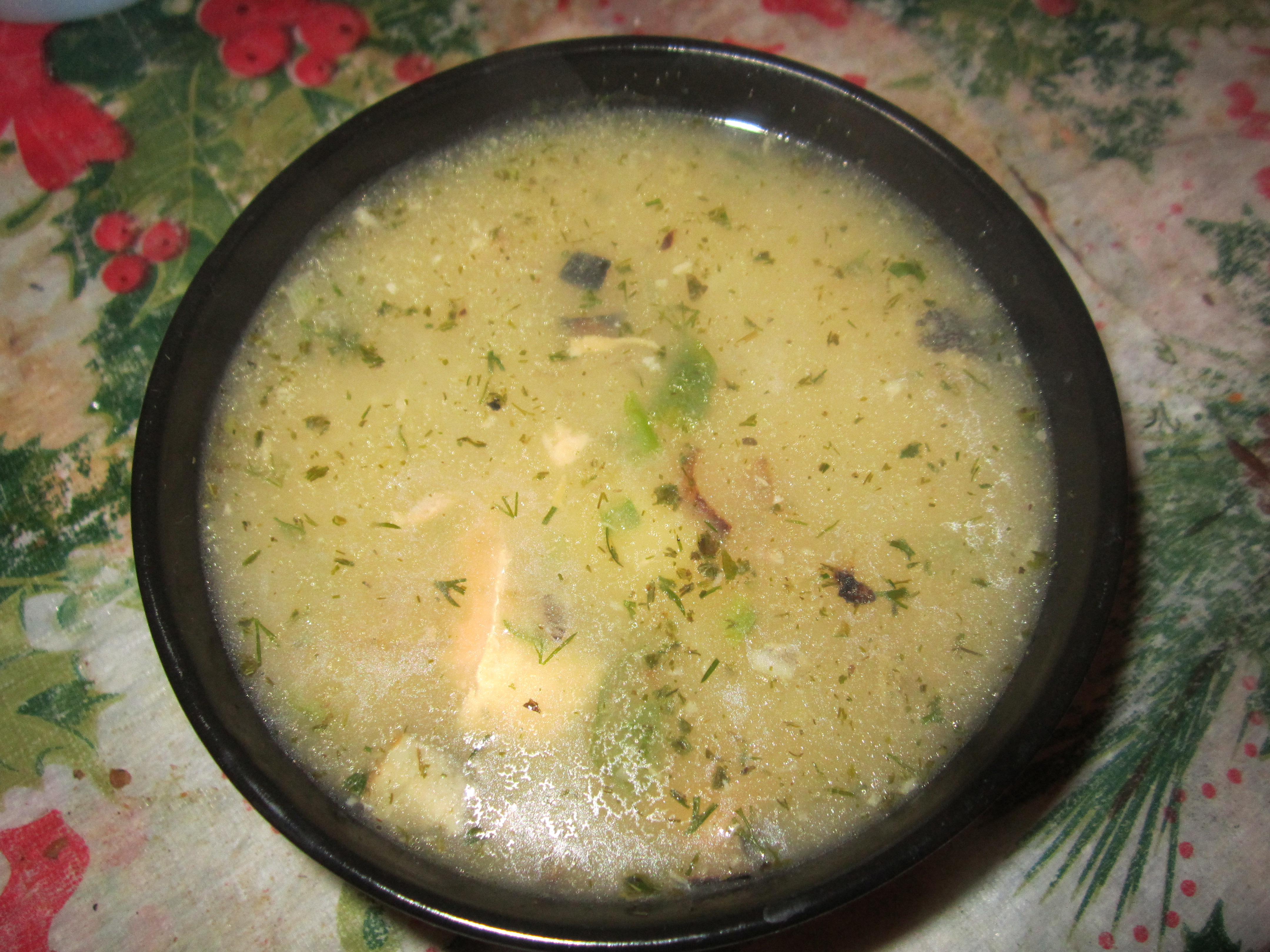 Суп из горбуши с рисом - Лайфхакер