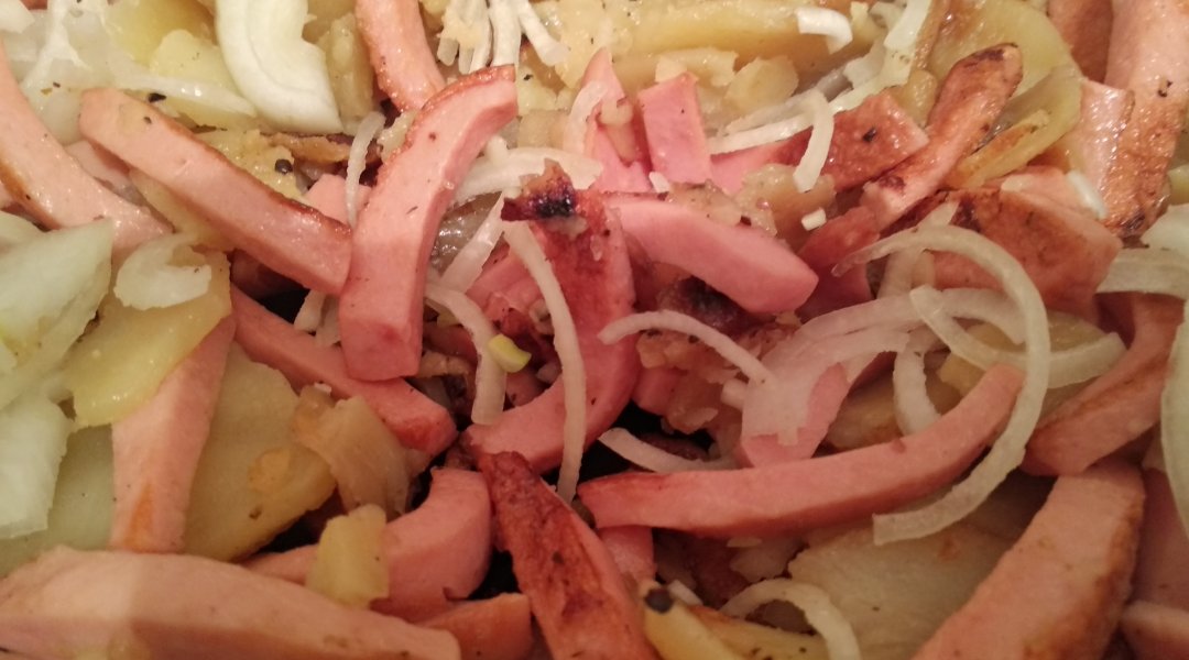 Калорийность и пищевая ценность Куриные колбаски с жареным картофелем