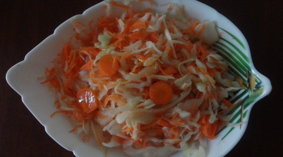салат из капусты свеклы и морковки с маслом: рецепт