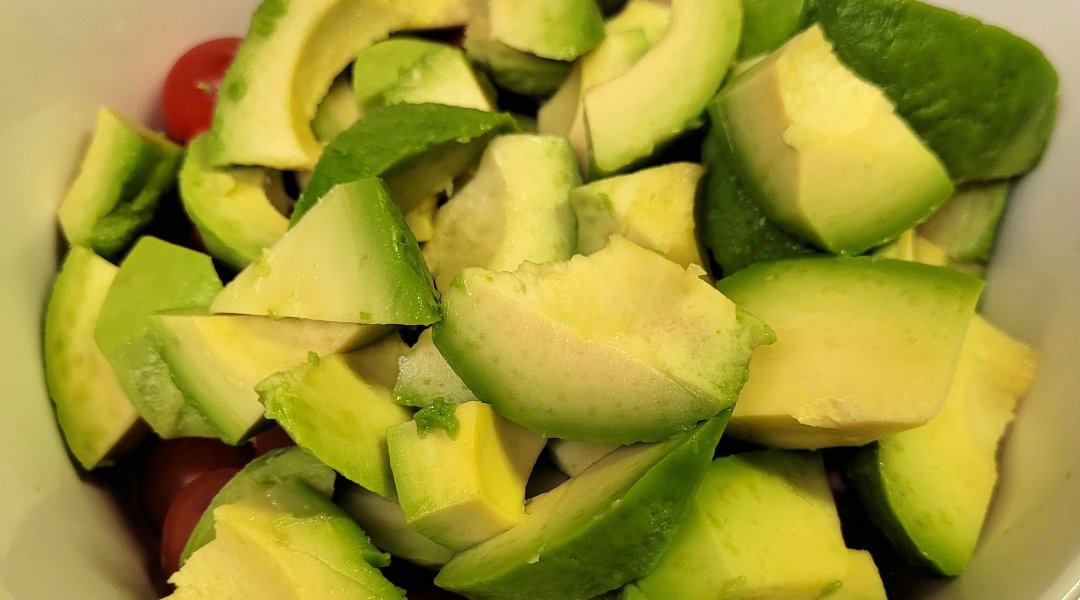 Салат из авокадо - рецепт с пошаговыми фото | Меню недели